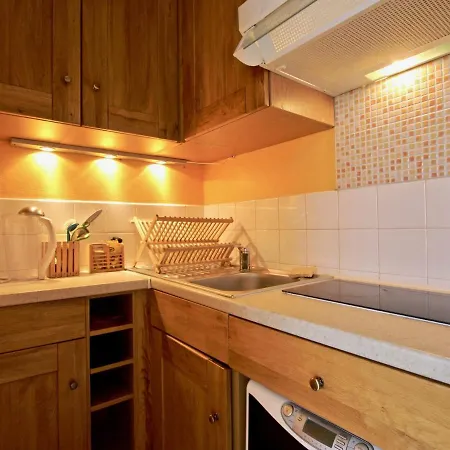 Studio Chamrousse, 2 Pieces, 4 Personnes - Fr-1-549-27 Apartment Chamrousse