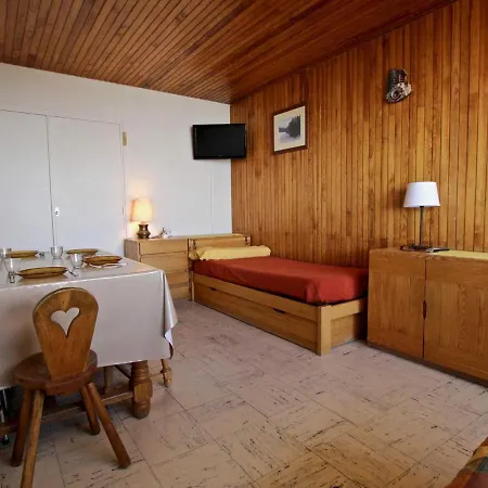 Studio Chamrousse, 2 Pieces, 4 Personnes - Fr-1-549-27 * Chamrousse